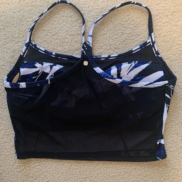 Fabletics matching set - Picture 3 of 8